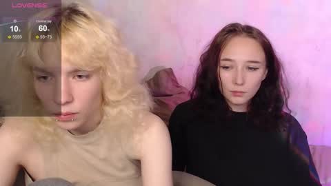 Snapshot of robin_yours chatting on 09-12-25, 02:28 Robin your online show from 09-12-25, 02:28