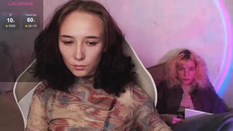 Snapshot of robin_yours chatting on 09-13-25, 11:10 Robin your online show from 09-13-25, 11:10