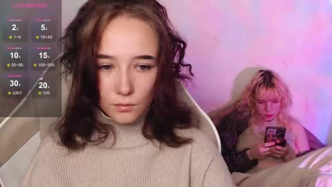 Snapshot of robin_yours chatting on 09-21-25, 08:38 Robin your online show from 09-21-25, 08:38