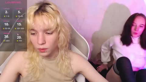 Snapshot of robin_yours chatting on 09-22-25, 09:33 Robin your online show from 09-22-25, 09:33