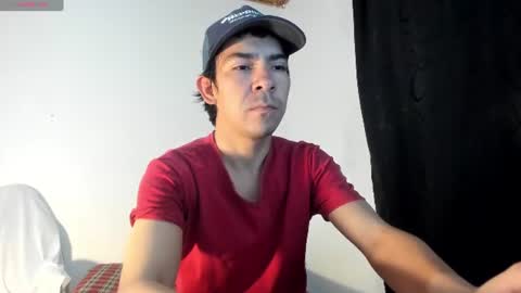 Snapshot of robindominique chatting on 06-22-26, 11:35 Robin online show from 06-22-26, 11:35