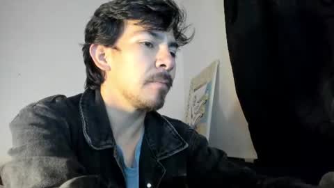 Snapshot of robindominique chatting on 07-23-26, 11:57 Robin online show from 07-23-26, 11:57