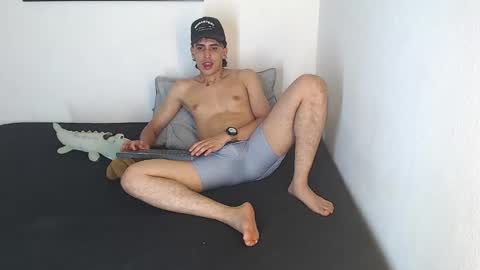 Snapshot of robisson_zack chatting on 03-01-26, 04:36 Robisson Zack online show from 03-01-26, 04:36