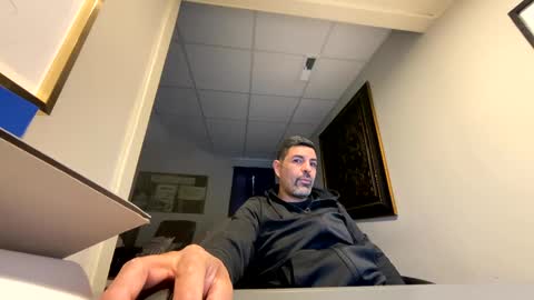 roblatino12 online show from 02-14-25, 08:15