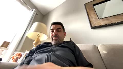 roblatino12 online show from 02-18-25, 01:55