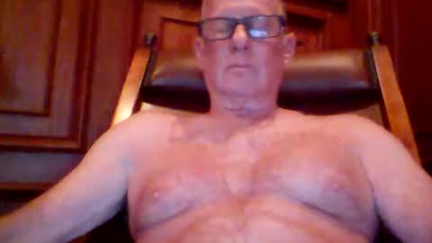 Snapshot of robo0000 chatting on 08-08-26, 09:06 robo0000 online show from 08-08-26, 09:06