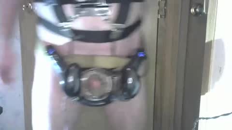 Snapshot of robodickmilker chatting on 02-24-25, 04:05 Robodickmilker online show from 02-24-25, 04:05