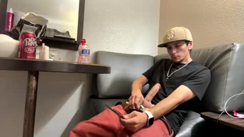 Rob witha 8 online show from 10-13-25, 11:27