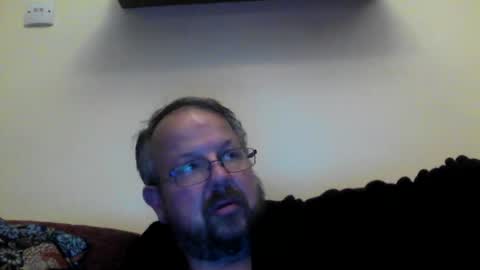 Snapshot of robx32 chatting on 03-09-25, 09:25 Rob online show from 03-09-25, 09:25