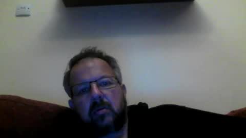 Snapshot of robx32 chatting on 09-10-25, 02:44 Rob online show from 09-10-25, 02:44