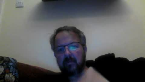 Snapshot of robx32 chatting on 10-23-25, 08:35 Rob online show from 10-23-25, 08:35