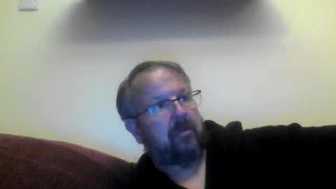 Snapshot of robx32 chatting on 10-26-25, 10:15 Rob online show from 10-26-25, 10:15