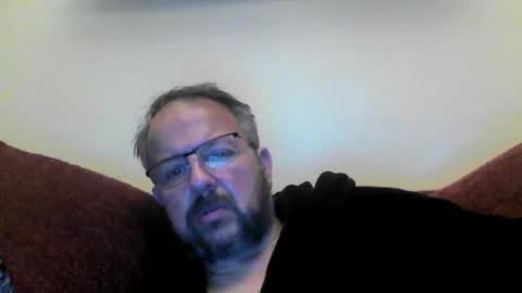 Snapshot of robx32 chatting on 11-15-25, 11:54 Rob online show from 11-15-25, 11:54