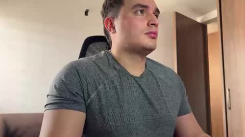 ROBYN online show from 02-03-26, 05:18