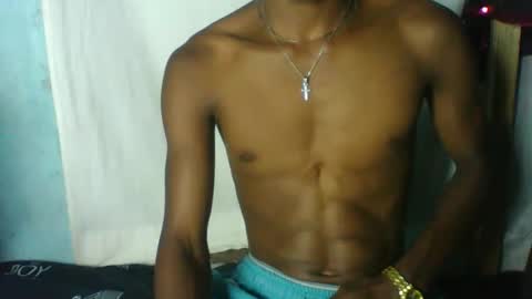 Snapshot of rocardo1510 chatting on 02-21-25, 06:26 rocardo1510 online show from 02-21-25, 06:26