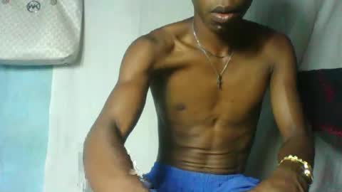 Snapshot of rocardo1510 chatting on 03-04-25, 04:41 rocardo1510 online show from 03-04-25, 04:41