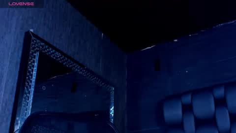 rocco_santos online show from 06-11-26, 06:39