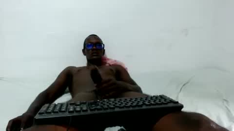 Snapshot of rockers777 chatting on 03-12-26, 06:36 Bastin online show from 03-12-26, 06:36