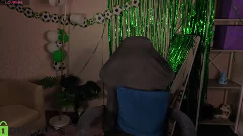 Snapshot of rockett_bunny chatting on 07-12-26, 01:07 Rockett online show from 07-12-26, 01:07