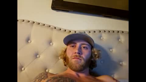 Snapshot of rockhardsurfers chatting on 02-11-25, 12:06 rockhardsurfers online show from 02-11-25, 12:06