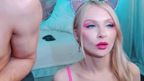 Snapshot of rockstarsgames chatting on 09-29-25, 09:14 Lina and Den online show from 09-29-25, 09:14