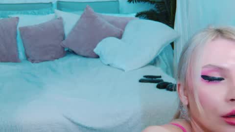 Lina and Den online show from 05-30-26, 07:27