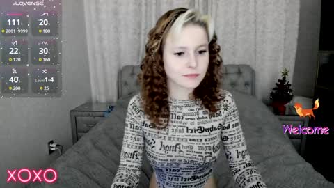 Snapshot of rocky_foxy chatting on 01-24-25, 10:41 Rockel online show from 01-24-25, 10:41