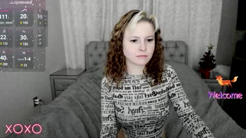 Snapshot of rocky_foxy chatting on 01-25-25, 01:43 Rockel online show from 01-25-25, 01:43