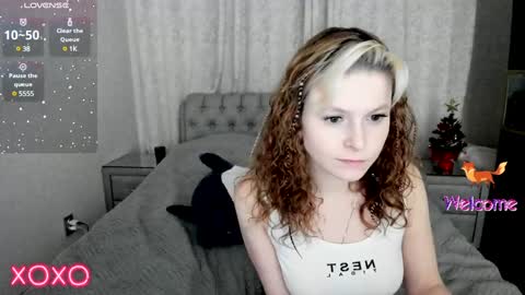 Snapshot of rocky_foxy chatting on 01-28-25, 11:17 Rockel online show from 01-28-25, 11:17