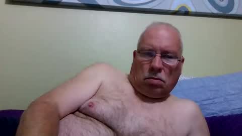 rodstud641 online show from 10-20-25, 11:49