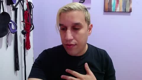 Thiago independent model online show from 07-12-26, 01:02