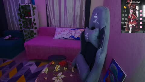 Snapshot of roffelsa chatting on 12-10-24, 11:22 Jane online show from 12-10-24, 11:22