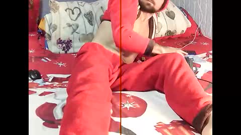 Snapshot of rogobeteilie chatting on 12-18-25, 10:54 Banderas online show from 12-18-25, 10:54