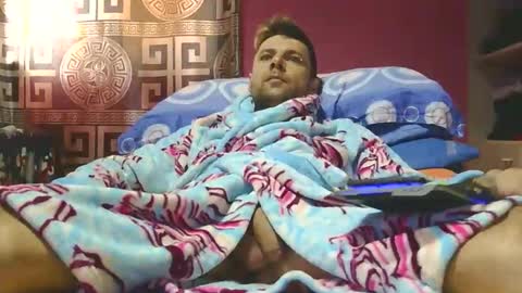 Snapshot of rogobeteilie chatting on 03-14-26, 09:59 Banderas online show from 03-14-26, 09:59