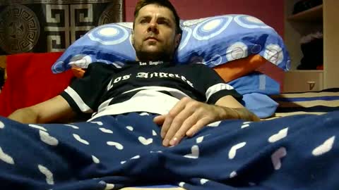 Snapshot of rogobeteilie chatting on 03-15-26, 09:43 Banderas online show from 03-15-26, 09:43