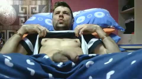 Snapshot of rogobeteilie chatting on 03-16-26, 08:40 Banderas online show from 03-16-26, 08:40