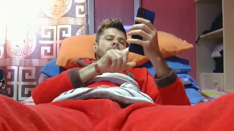 Snapshot of rogobeteilie chatting on 03-24-26, 09:47 Banderas online show from 03-24-26, 09:47