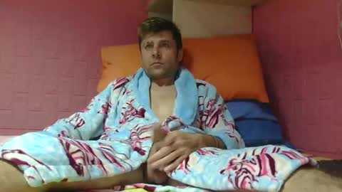 Snapshot of rogobeteilie chatting on 04-01-26, 07:22 Banderas online show from 04-01-26, 07:22