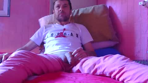 Snapshot of rogobeteilie chatting on 04-09-26, 09:04 Banderas online show from 04-09-26, 09:04