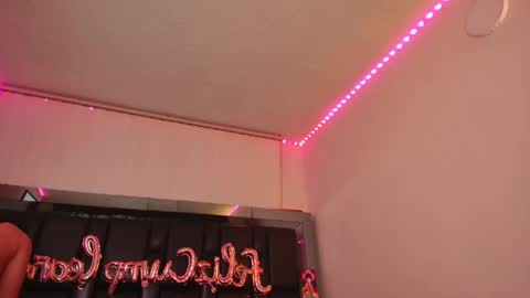 Snapshot of rohanalan_ chatting on 04-28-26, 01:26 Sof online show from 04-28-26, 01:26