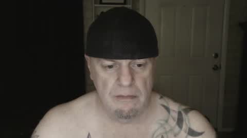 Snapshot of roinaz chatting on 01-01-25, 12:43 roinaz online show from 01-01-25, 12:43