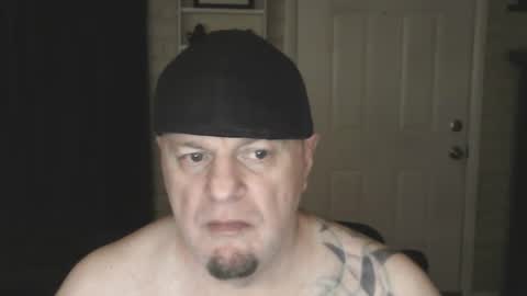 Snapshot of roinaz chatting on 01-27-25, 01:37 roinaz online show from 01-27-25, 01:37