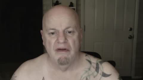 Snapshot of roinaz chatting on 02-22-25, 07:01 roinaz online show from 02-22-25, 07:01