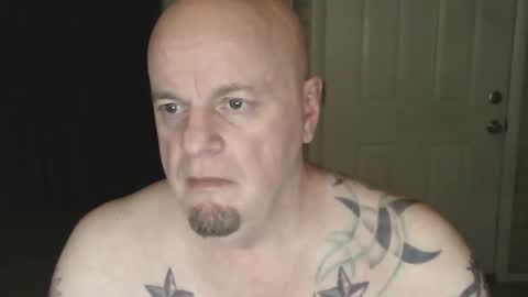 Snapshot of roinaz chatting on 03-10-25, 02:28 roinaz online show from 03-10-25, 02:28