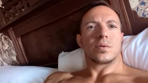 rokco_ online show from 03-08-25, 05:11