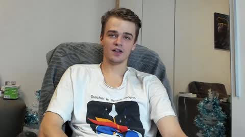 taylor fox online show from 12-29-24, 03:57