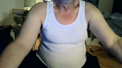 Snapshot of rolandloser1000 chatting on 02-21-25, 09:22 rolandloser1000 online show from 02-21-25, 09:22