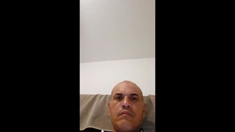 Snapshot of rolando841330 chatting on 05-24-26, 02:05 rolando841330 online show from 05-24-26, 02:05