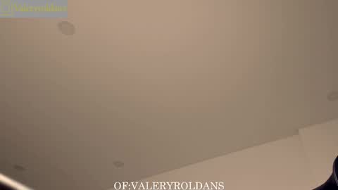 Snapshot of roldansvalery chatting on 02-19-25, 01:08 Valery Roldans online show from 02-19-25, 01:08