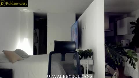 Valery Roldans online show from 11-07-25, 02:55